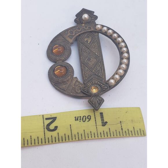 Vintage Victorian Revival Brass Brooch Faux Pearl Amber Glass Cabochons Celtic - Picture 9 of 11